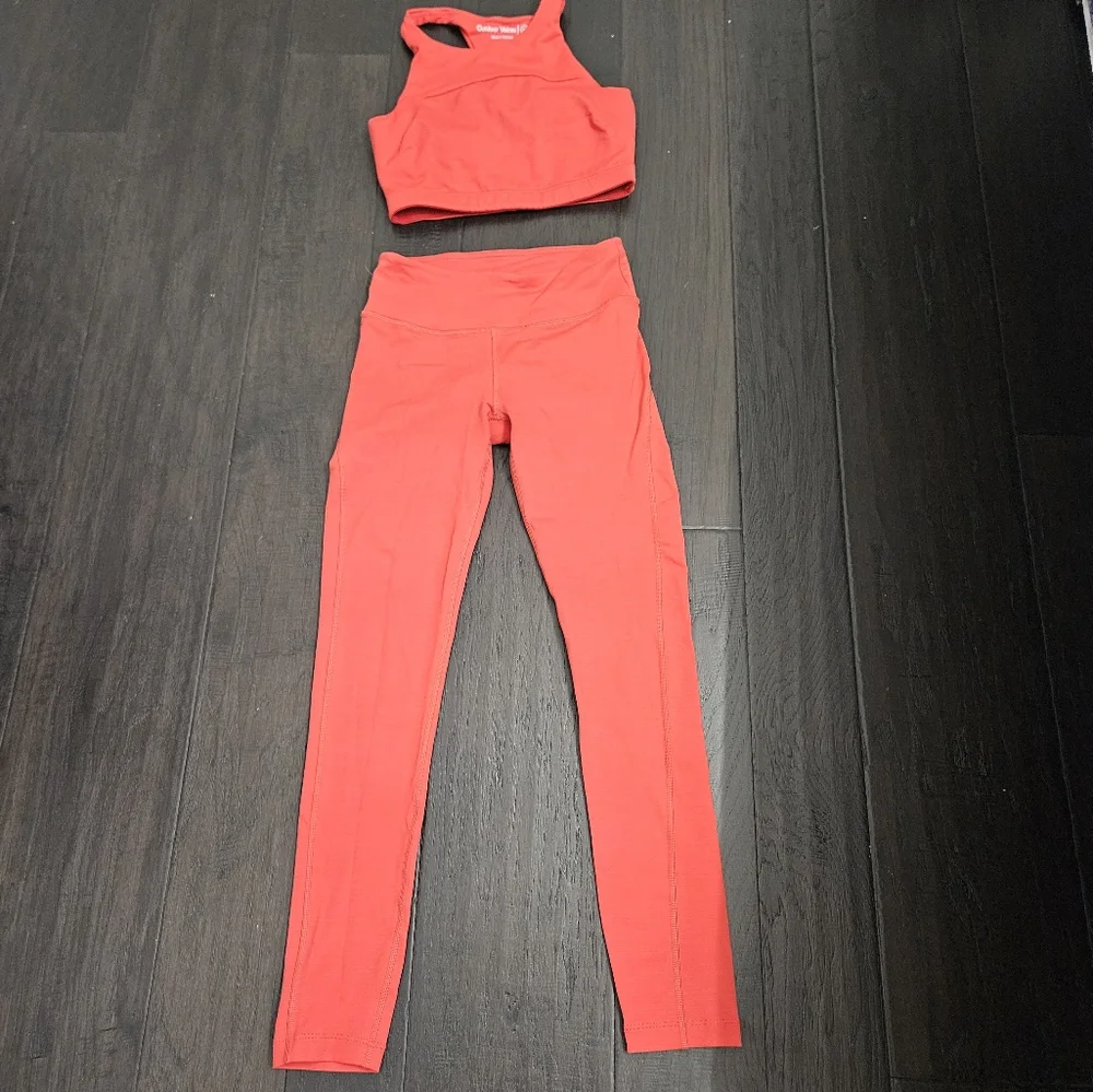 Outdoor Voices TechSweat Move Free Crop Top Bra and leggings red xs - Picture 7 of 14